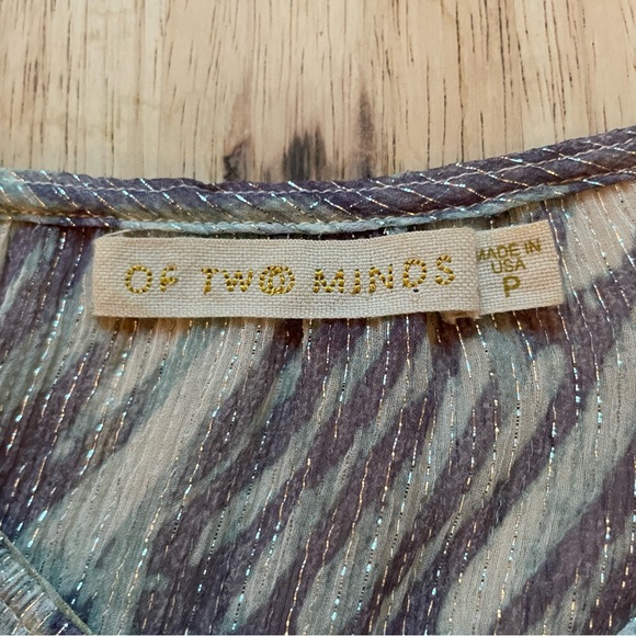 Anthropologie Of TWO MINDS Peasant Print SILK Top! Absolutely Gorgeous! Medium - Picture 10 of 14